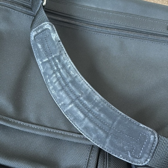 Tumi Expandable Flap Computer Laptop Briefcase Black - Picture 8 of 10